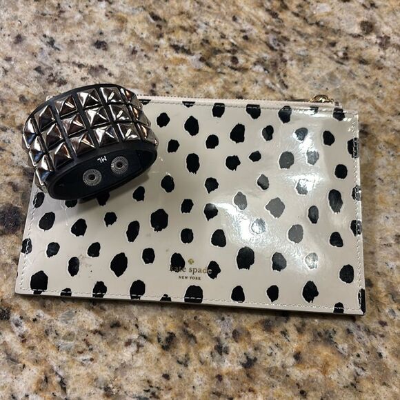 🎉 Host pick 🎉 Kate Spade ♠️ Wristlet Clutch small bag - Picture 1 of 13